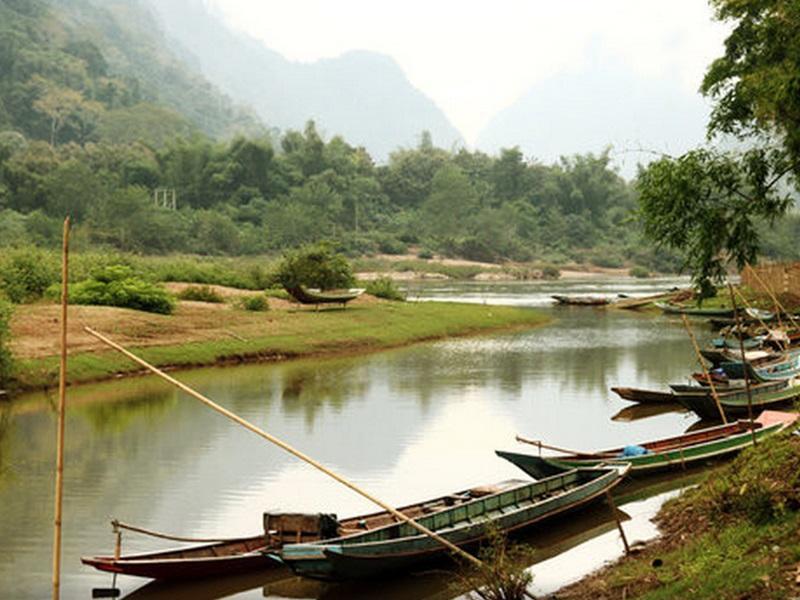 Riverview Bungalows Muang Ngoi Esterno foto